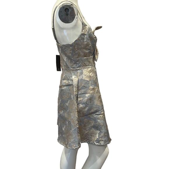 Lulu’s Light Blue Floral Metallic Glitter Party Dress Sz.M NWT - Picture 2 of 5